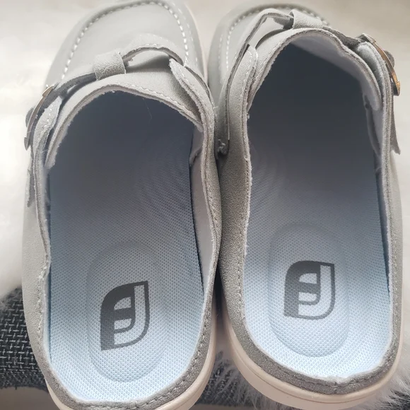 Stylish Green Gray Mules - Picture 6 of 9